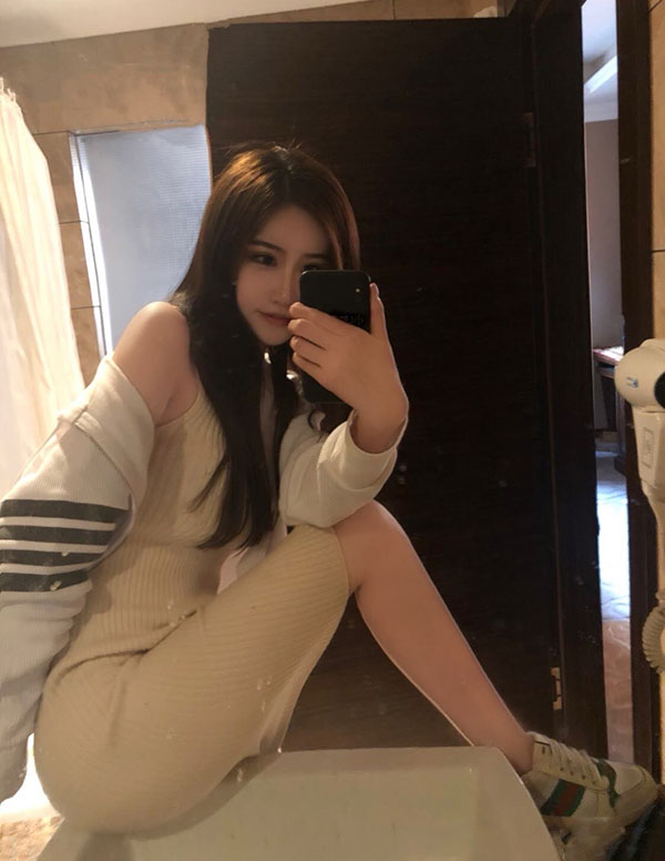 新加坡高端模特