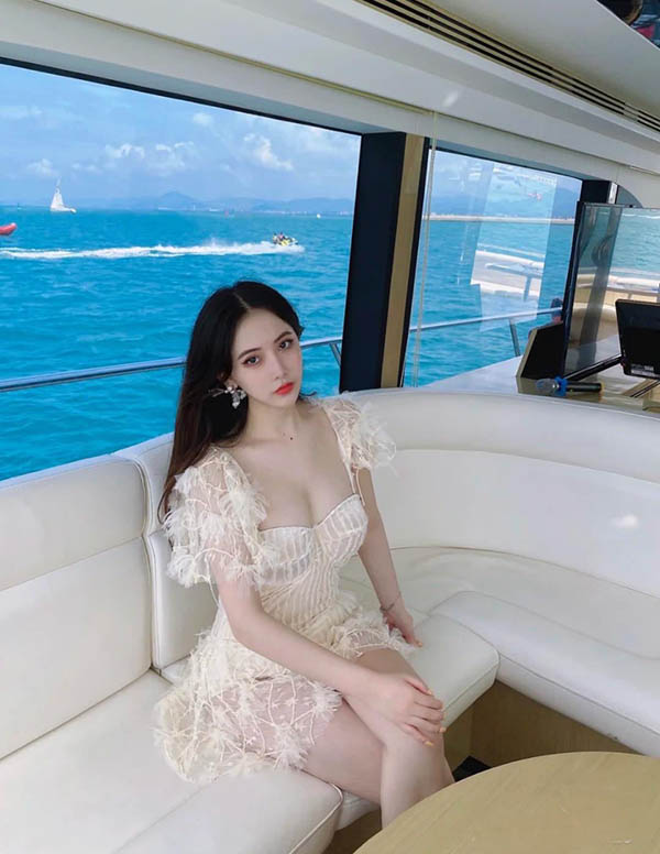 迪拜高端模特经纪人